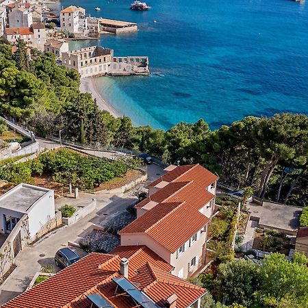 Apartment Mare Komiža Esterno foto