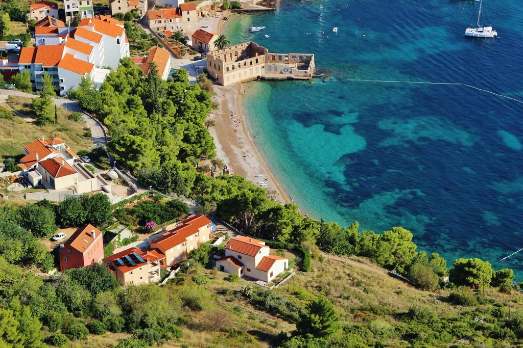 Apartment Mare Komiža Esterno foto