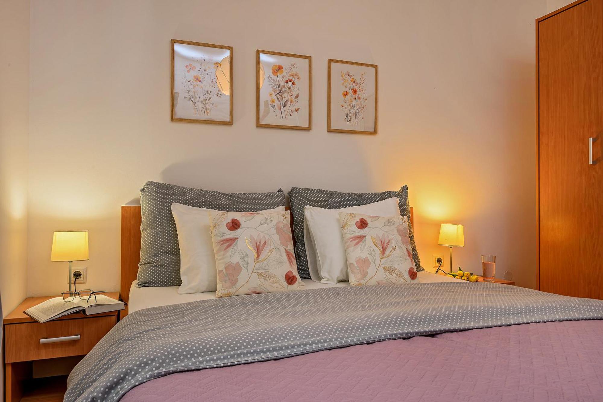 Apartment Mare Komiža Esterno foto