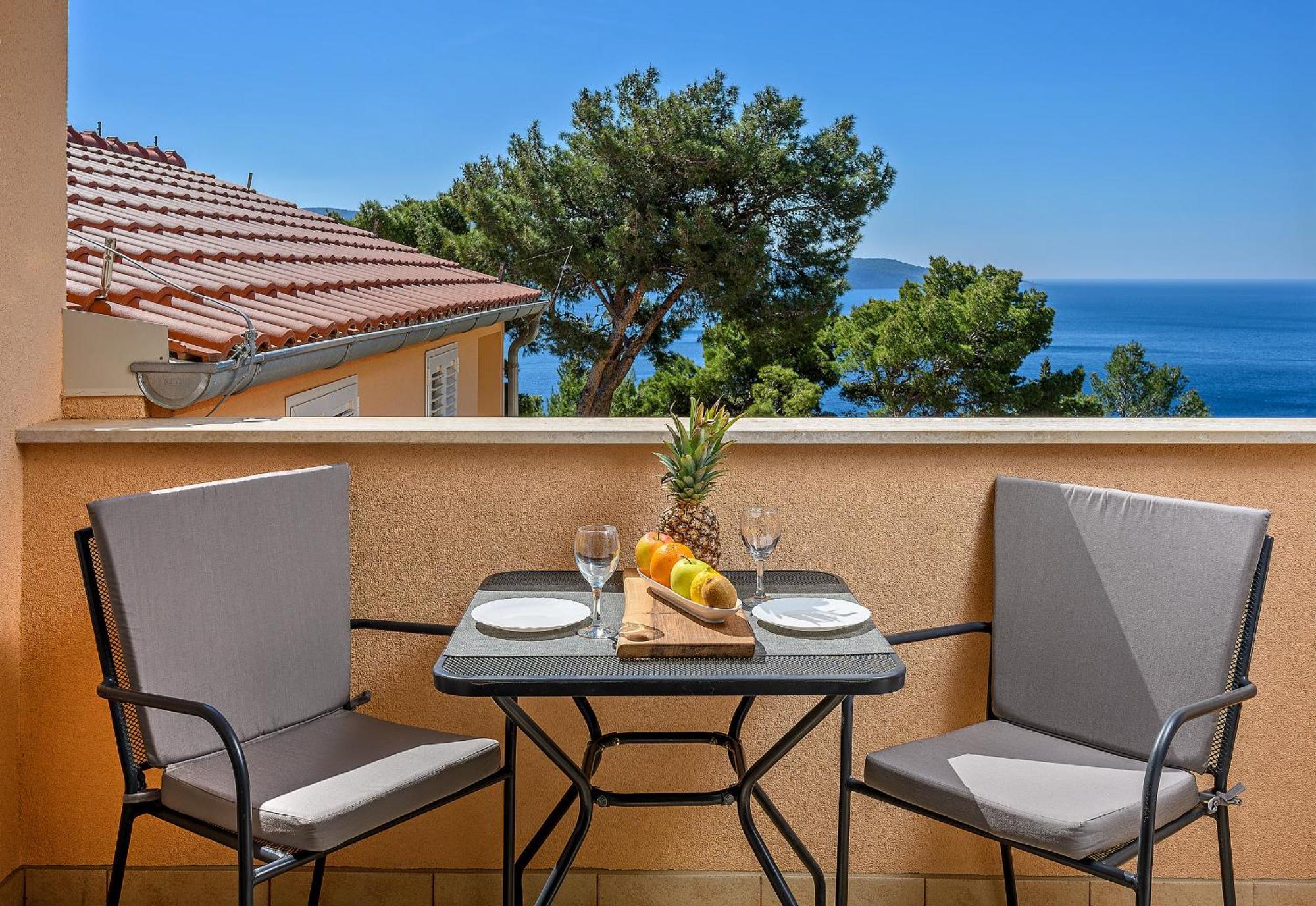 Apartment Mare Komiža Esterno foto