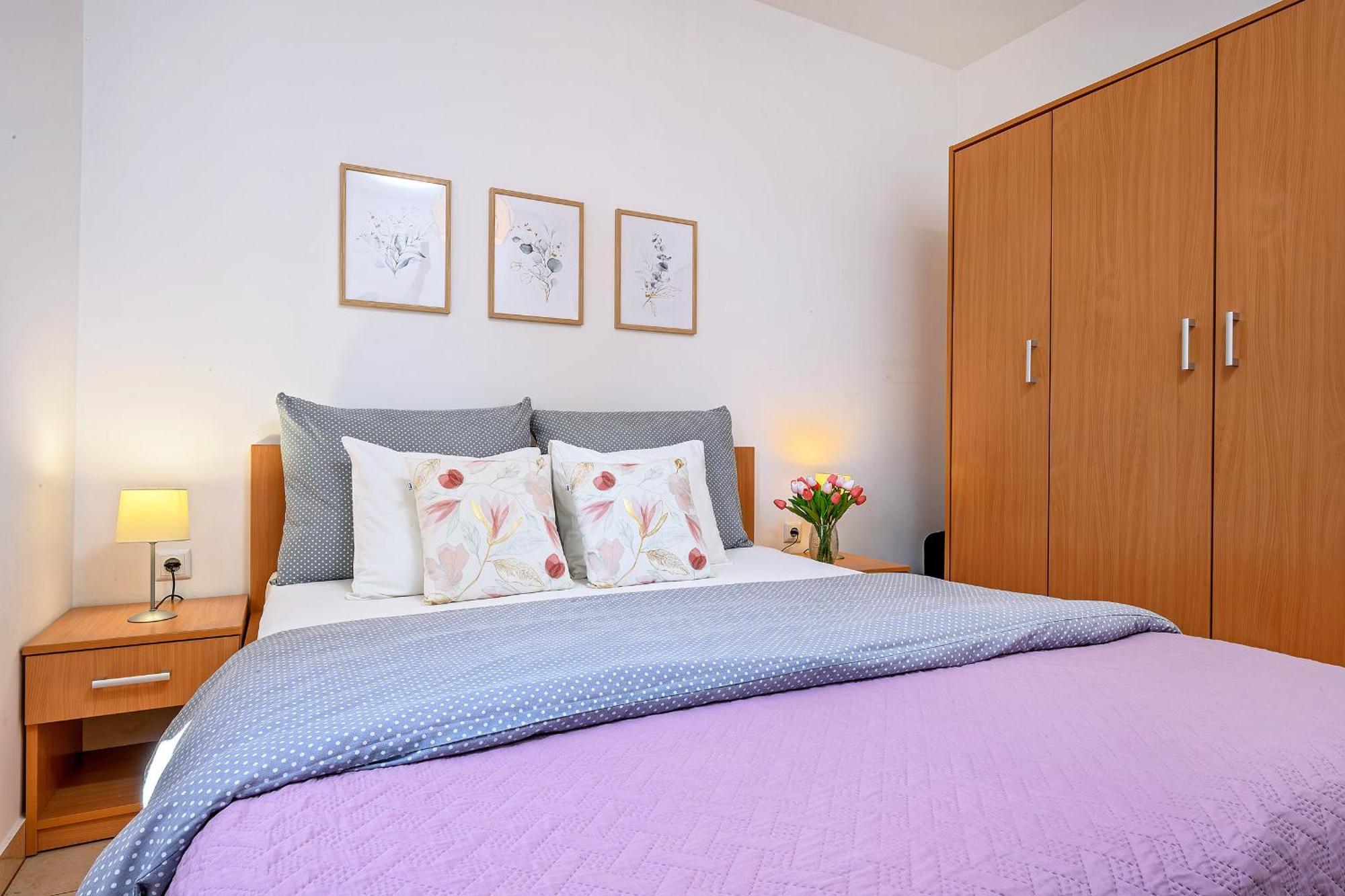Apartment Mare Komiža Esterno foto