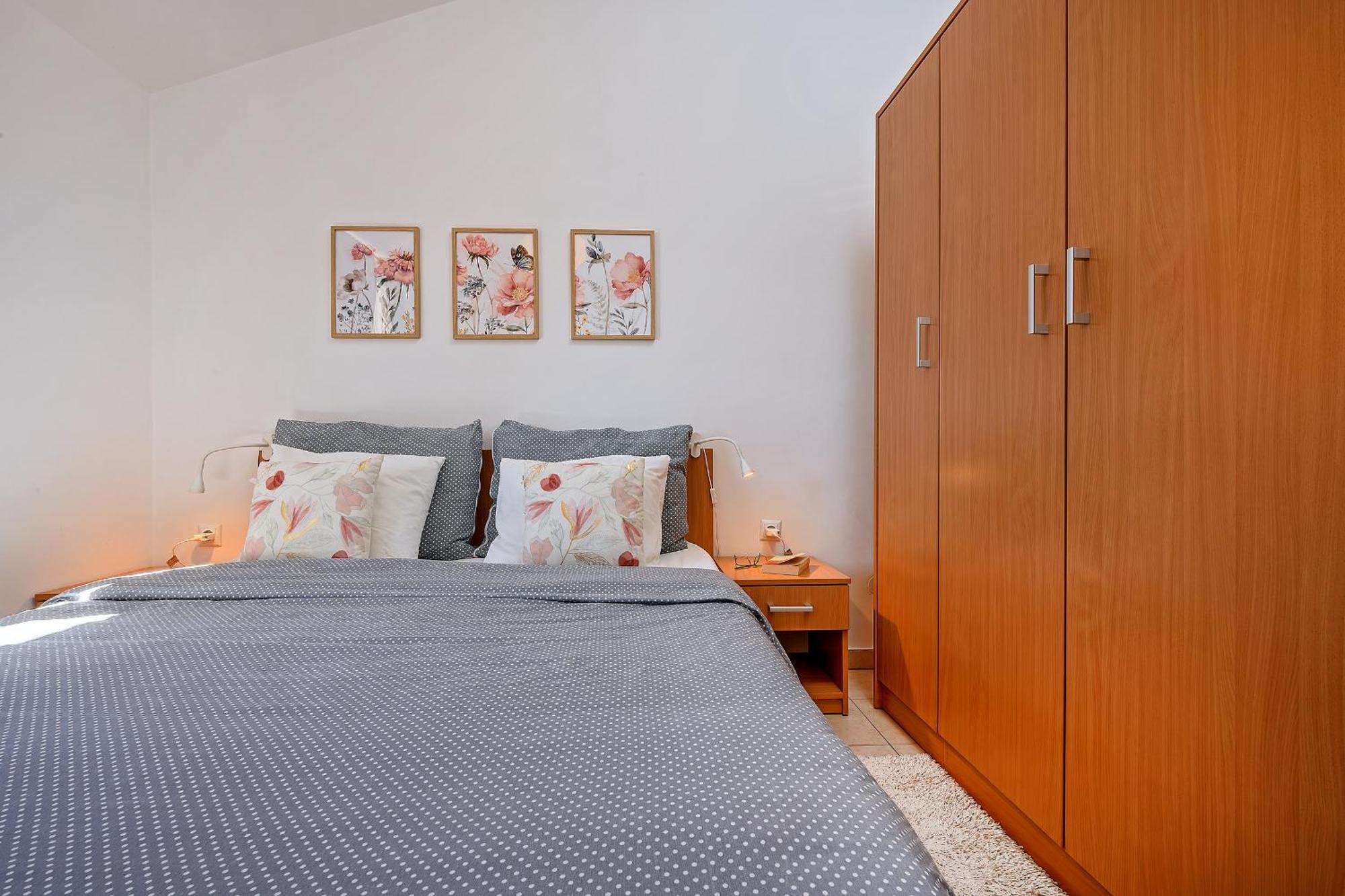 Apartment Mare Komiža Esterno foto