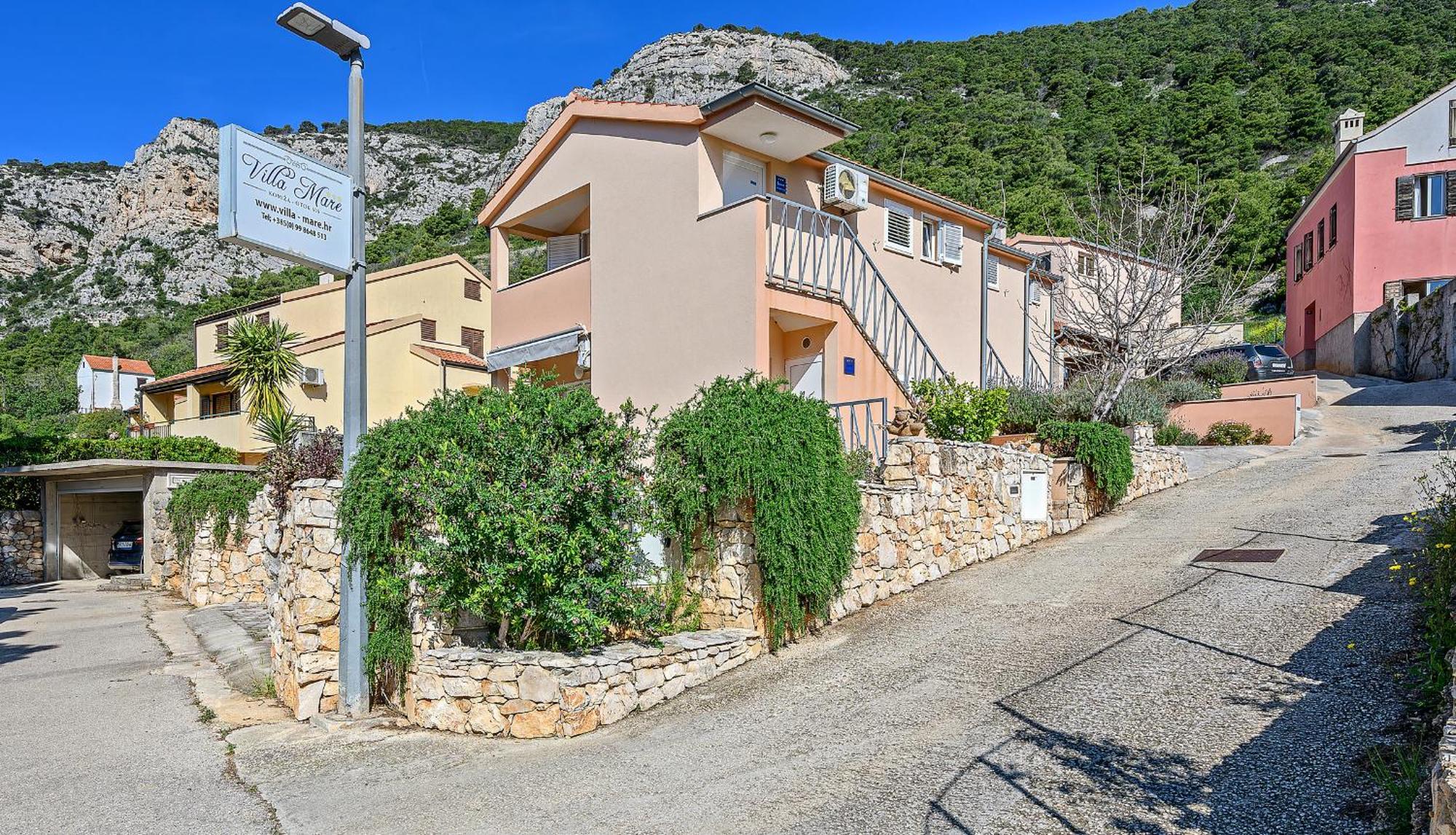 Apartment Mare Komiža Esterno foto